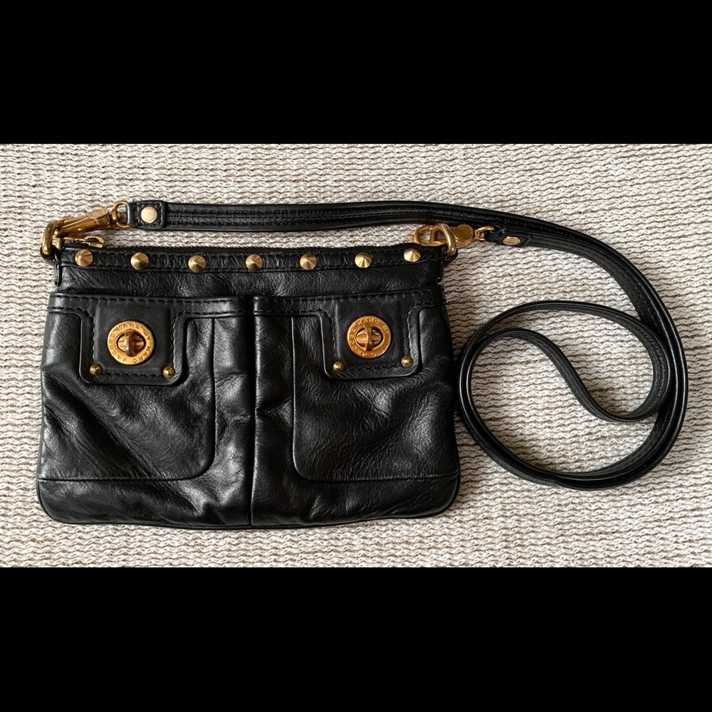 Marc Jacobs bag turn lock black leather gold stud